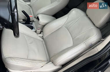 Внедорожник / Кроссовер Mitsubishi Outlander 2009 в 