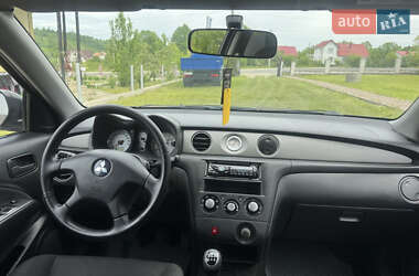 Внедорожник / Кроссовер Mitsubishi Outlander 2006 в 