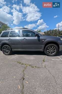 Внедорожник / Кроссовер Mitsubishi Outlander 2009 в Киеве