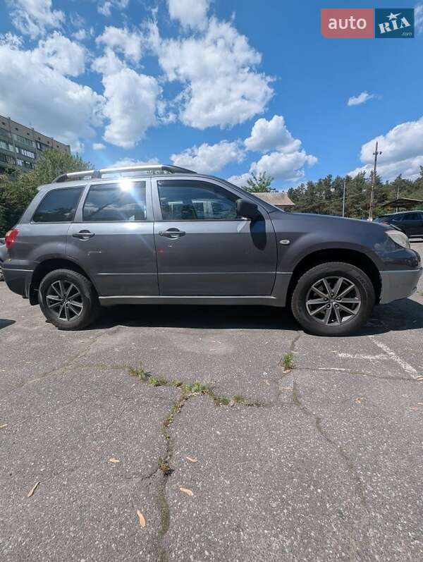 Mitsubishi Outlander 2009