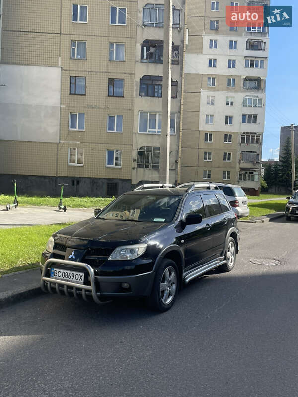 Внедорожник / Кроссовер Mitsubishi Outlander 2006 в Львове