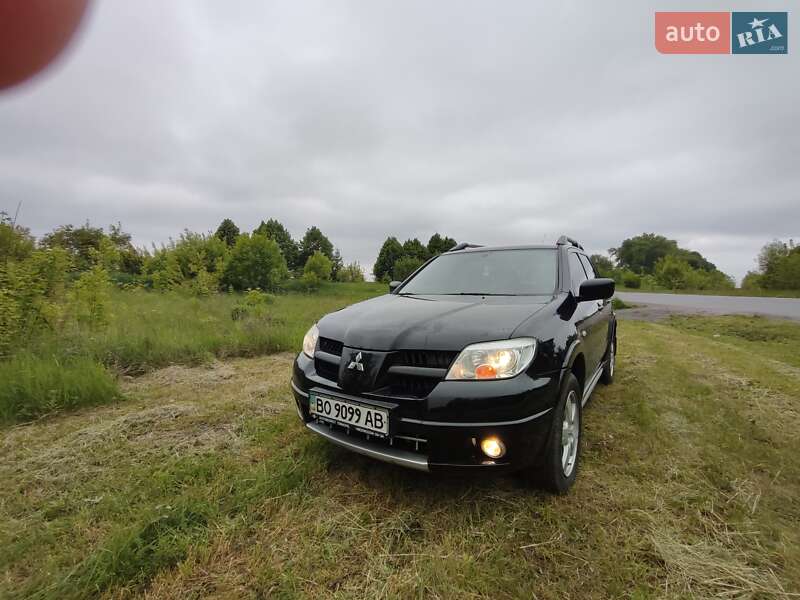 Внедорожник / Кроссовер Mitsubishi Outlander 2007 в 