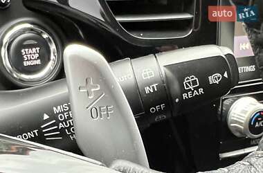 Внедорожник / Кроссовер Mitsubishi Outlander 2021 в 
