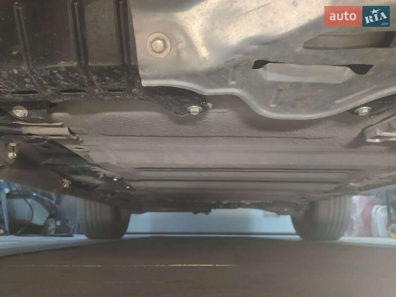Внедорожник / Кроссовер Mitsubishi Outlander 2019 в Полтаве