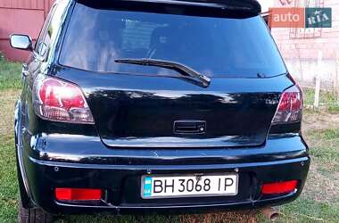 Позашляховик / Кросовер Mitsubishi Outlander 2003 в 