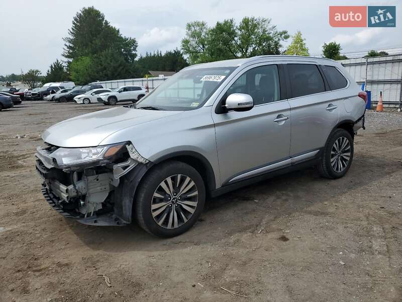 Mitsubishi Outlander 2020