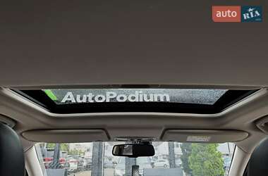 Позашляховик / Кросовер Mitsubishi Outlander 2015 в 