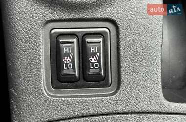 Позашляховик / Кросовер Mitsubishi Outlander 2015 в 