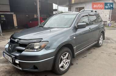 Внедорожник / Кроссовер Mitsubishi Outlander 2004 в Киеве