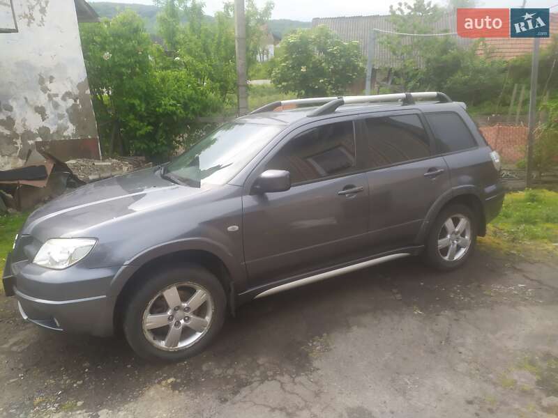 Внедорожник / Кроссовер Mitsubishi Outlander 2008 в 