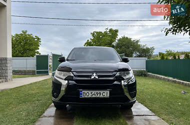 Внедорожник / Кроссовер Mitsubishi Outlander 2015 в Тернополе