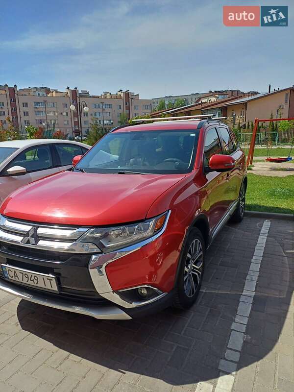 Mitsubishi Outlander 2015