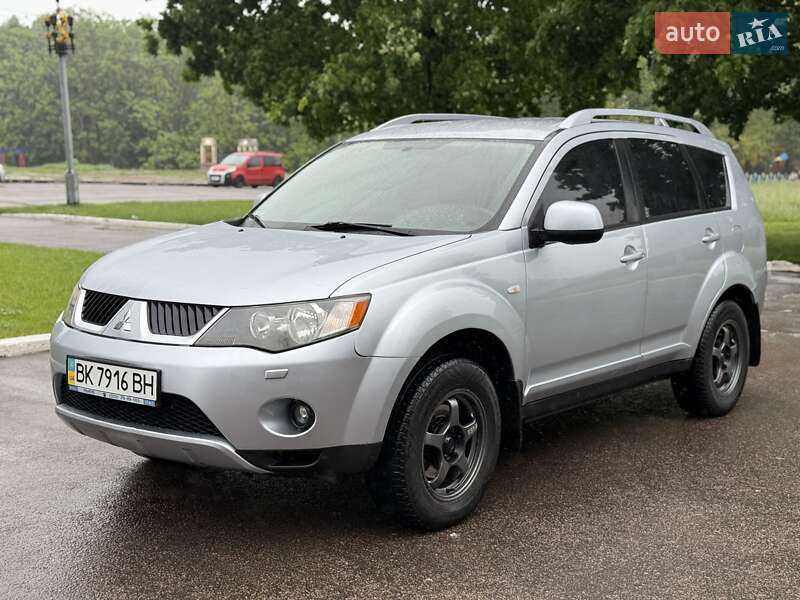 Внедорожник / Кроссовер Mitsubishi Outlander 2007 в Ровно