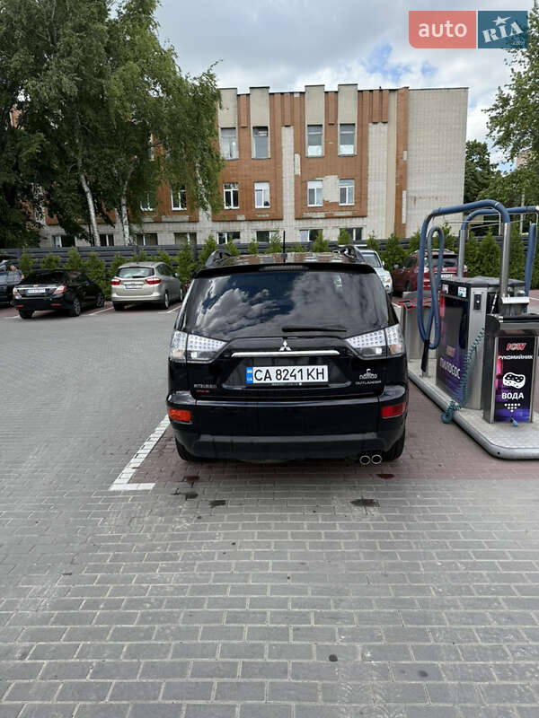 Позашляховик / Кросовер Mitsubishi Outlander 2012 в Черкасах