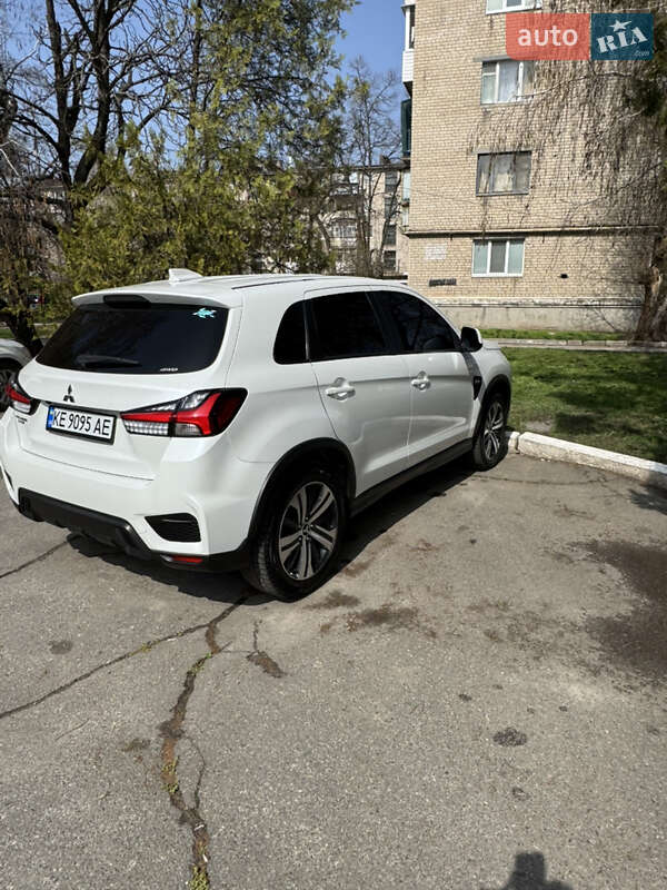 Внедорожник / Кроссовер Mitsubishi Outlander 2020 в Новомосковске