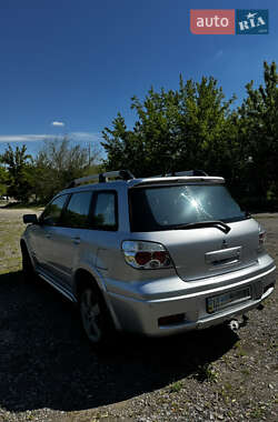 Внедорожник / Кроссовер Mitsubishi Outlander 2008 в 