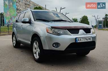 Внедорожник / Кроссовер Mitsubishi Outlander 2007 в 