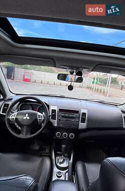 Позашляховик / Кросовер Mitsubishi Outlander 2008 в 