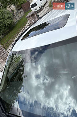 Внедорожник / Кроссовер Mitsubishi Outlander 2014 в 