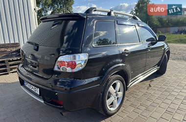 Внедорожник / Кроссовер Mitsubishi Outlander 2007 в 
