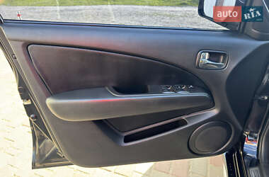 Внедорожник / Кроссовер Mitsubishi Outlander 2007 в 