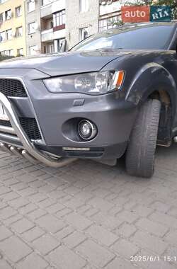 Позашляховик / Кросовер Mitsubishi Outlander 2010 в 