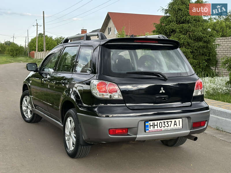 Внедорожник / Кроссовер Mitsubishi Outlander 2004 в Одессе