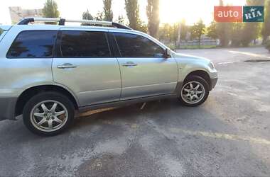 Позашляховик / Кросовер Mitsubishi Outlander 2004 в 