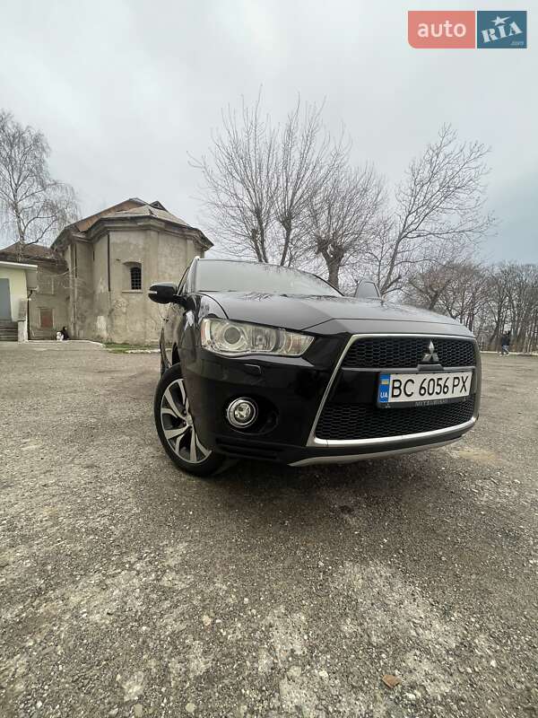 Внедорожник / Кроссовер Mitsubishi Outlander 2010 в Ивано-Франковске