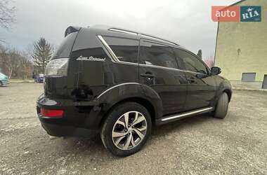 Внедорожник / Кроссовер Mitsubishi Outlander 2010 в 