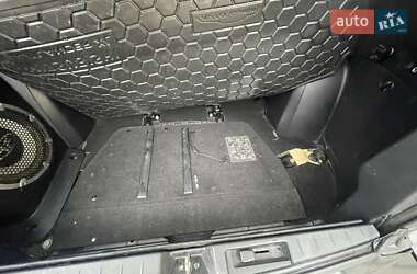 Внедорожник / Кроссовер Mitsubishi Outlander 2010 в 