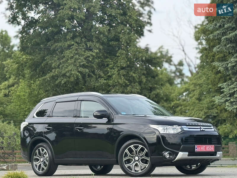 Внедорожник / Кроссовер Mitsubishi Outlander 2015 в Дрогобыче