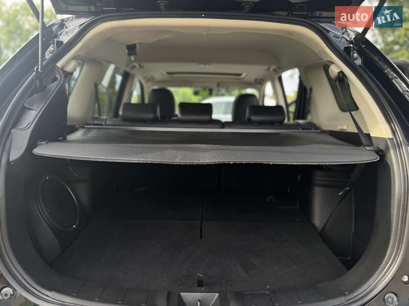 Внедорожник / Кроссовер Mitsubishi Outlander 2015 в Дрогобыче