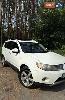 Внедорожник / Кроссовер Mitsubishi Outlander 2009 в Киеве