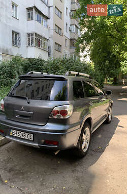Позашляховик / Кросовер Mitsubishi Outlander 2008 в Одесі