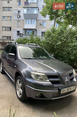 Внедорожник / Кроссовер Mitsubishi Outlander 2008 в 