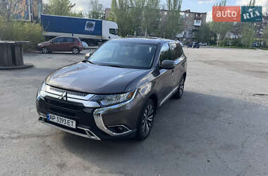 Позашляховик / Кросовер Mitsubishi Outlander 2019 в Запоріжжі