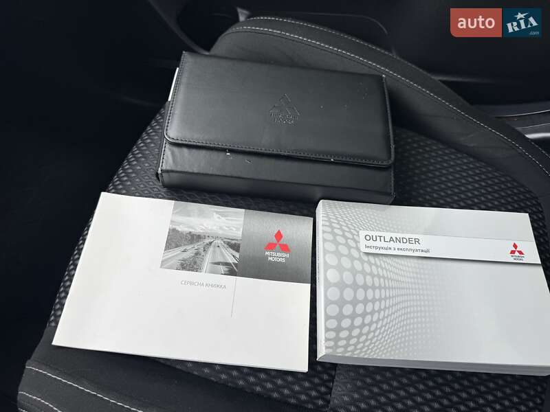 Позашляховик / Кросовер Mitsubishi Outlander 2017 в Дніпрі