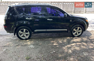Позашляховик / Кросовер Mitsubishi Outlander 2008 в Києві