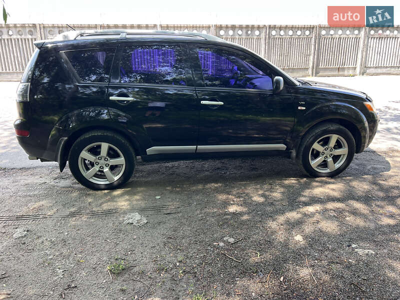 Mitsubishi Outlander 2008