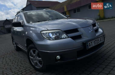 Внедорожник / Кроссовер Mitsubishi Outlander 2005 в Яремче
