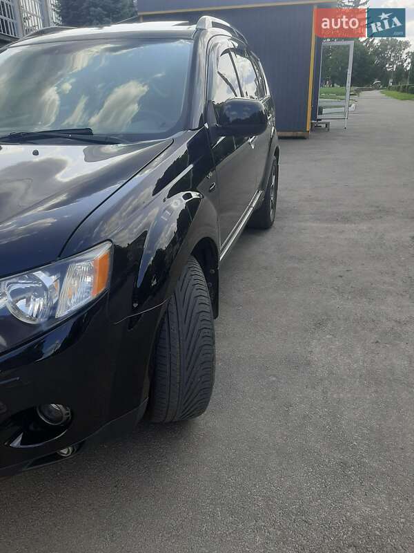 Mitsubishi Outlander 2008