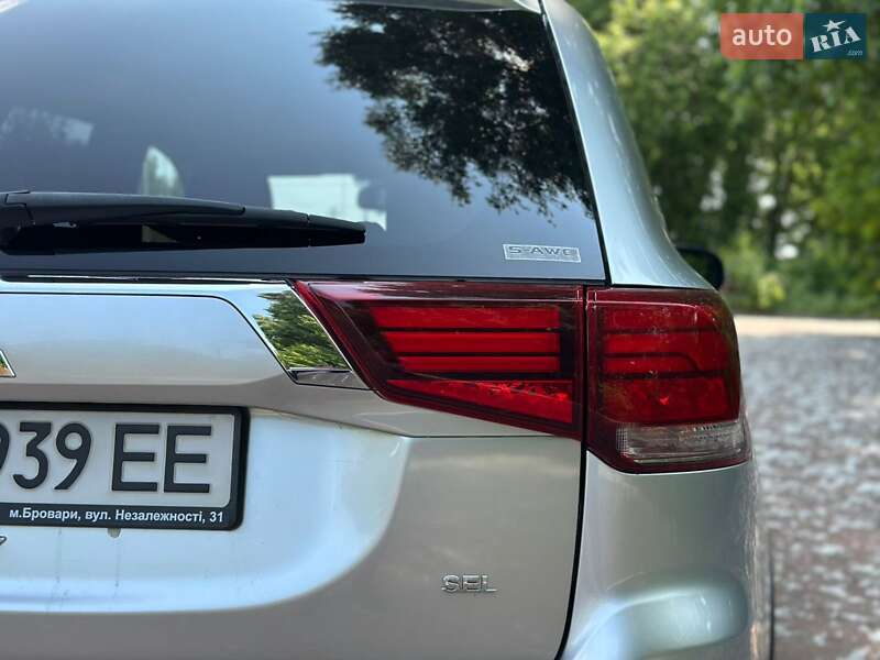 Внедорожник / Кроссовер Mitsubishi Outlander 2019 в Броварах