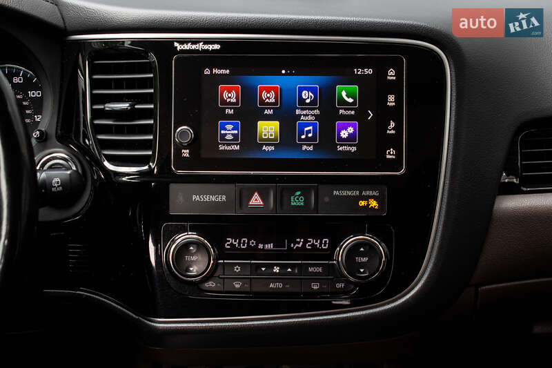 Внедорожник / Кроссовер Mitsubishi Outlander 2017 в Львове