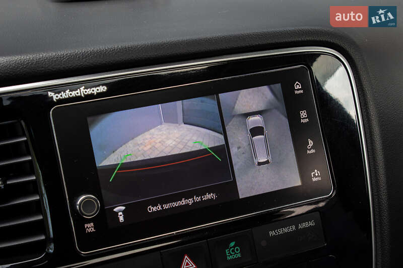 Внедорожник / Кроссовер Mitsubishi Outlander 2017 в Львове