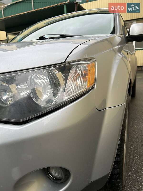 Внедорожник / Кроссовер Mitsubishi Outlander 2008 в Харькове
