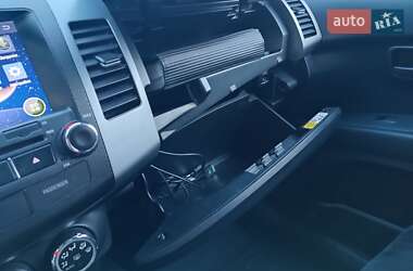 Внедорожник / Кроссовер Mitsubishi Outlander 2011 в 
