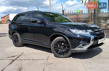 Внедорожник / Кроссовер Mitsubishi Outlander 2018 в Киеве
