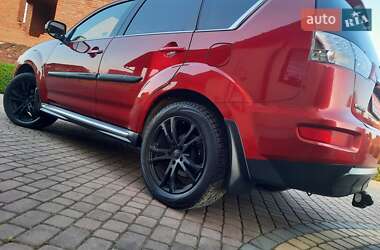 Внедорожник / Кроссовер Mitsubishi Outlander 2012 в Стрые