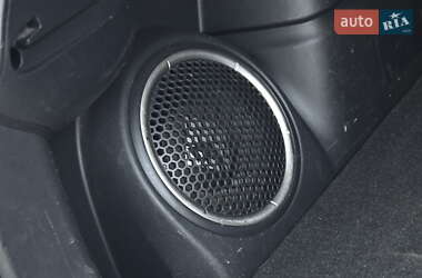 Внедорожник / Кроссовер Mitsubishi Outlander 2013 в 